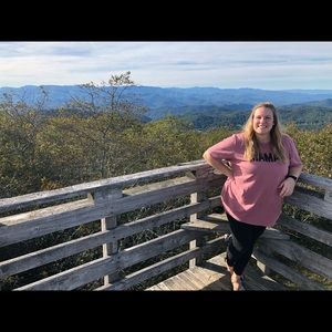 Meet your Posher, Emily